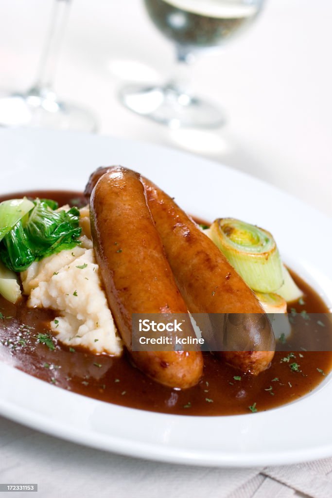 Mit Kartoffelpüree (Bangers Mash & - Lizenzfrei Feinschmecker-Essen Stock-Foto