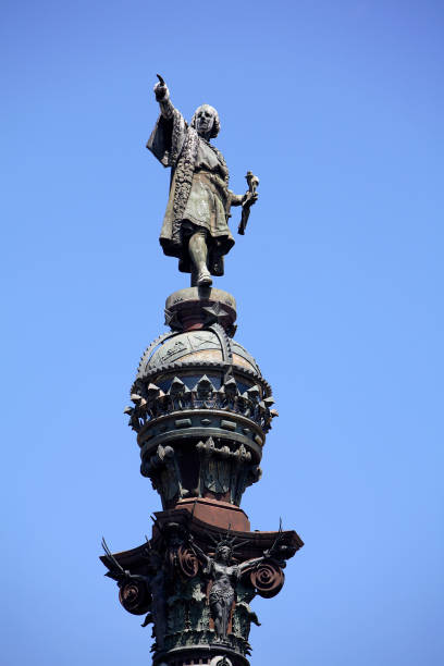 istock Cristofor Colom monument in Barcelona on blue sky 172335026