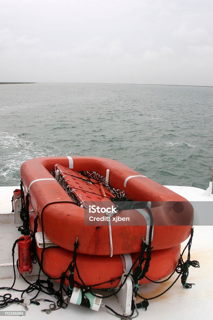 Barco salvavidas de emergencia - Foto de stock de Accidentes y desastres libre de derechos