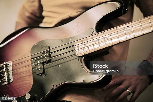 Musiker Stockfoto und mehr Bilder von Aufführung - Aufführung, Bassgitarre, Bassinstrument