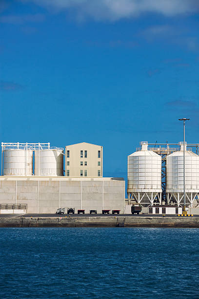 istock Harbor industry buildings 172337181