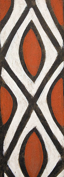 gana e burkina faso: tradicional gourounsi parede padrão - africa pattern tribal art ghana imagens e fotografias de stock