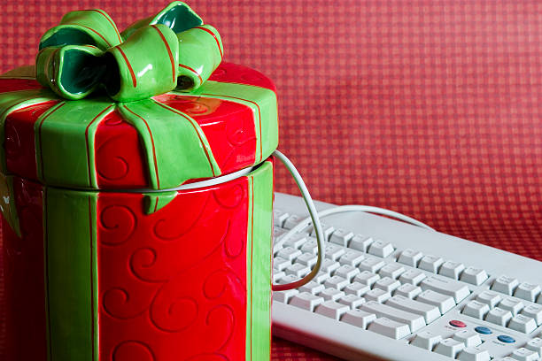 istock Holiday Shopping Online 172337655