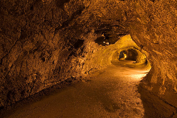 istock Thurston Lava Tube 172338235