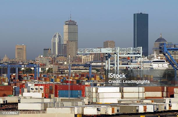 Photo libre de droit de Container Port De Boston banque d'images et plus d'images libres de droit de Boston - Massachusetts - Boston - Massachusetts, Container, Navire de croisière