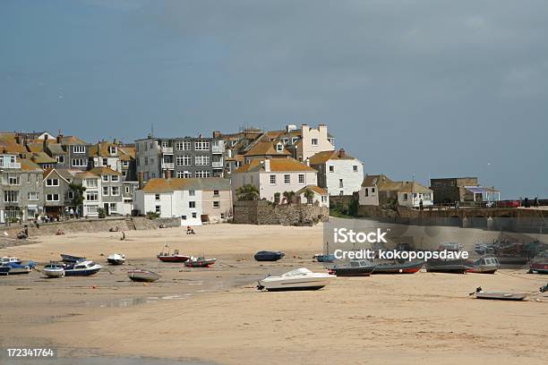 St Ives Harbour - zdjęcia stockowe i więcej obrazów Anglia - Anglia, Bez ludzi, Czerwony