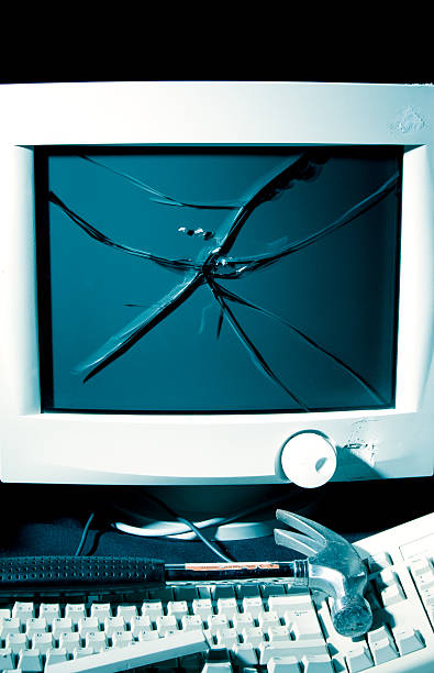 istock Cracked monitor and keyboard 172342159