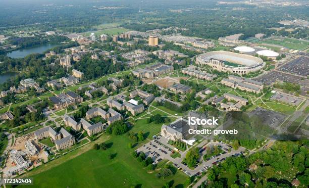 Foto de Universidade Americana Do Centrooeste e mais fotos de stock de Universidade de Notre Dame - Universidade de Notre Dame, South Bend - Indiana, Campus