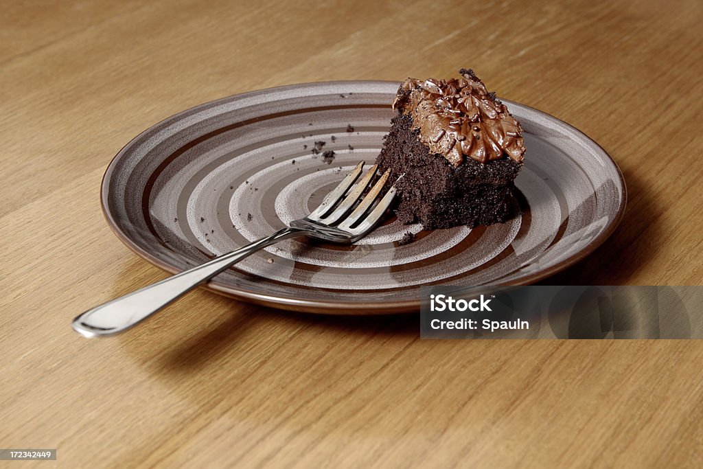 Schokolade Kuchen auf Tisch - Lizenzfrei Braun Stock-Foto