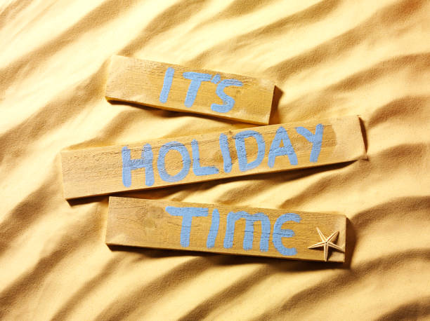 istock Holiday Message on a Wooden Sign 172342864