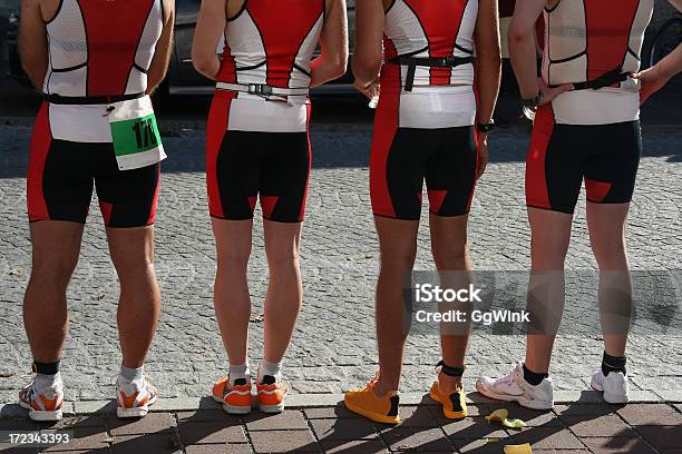 Ready To Run - Fotografie stock e altre immagini di Adulto - Adulto, Allerta, Arto - Parte del corpo