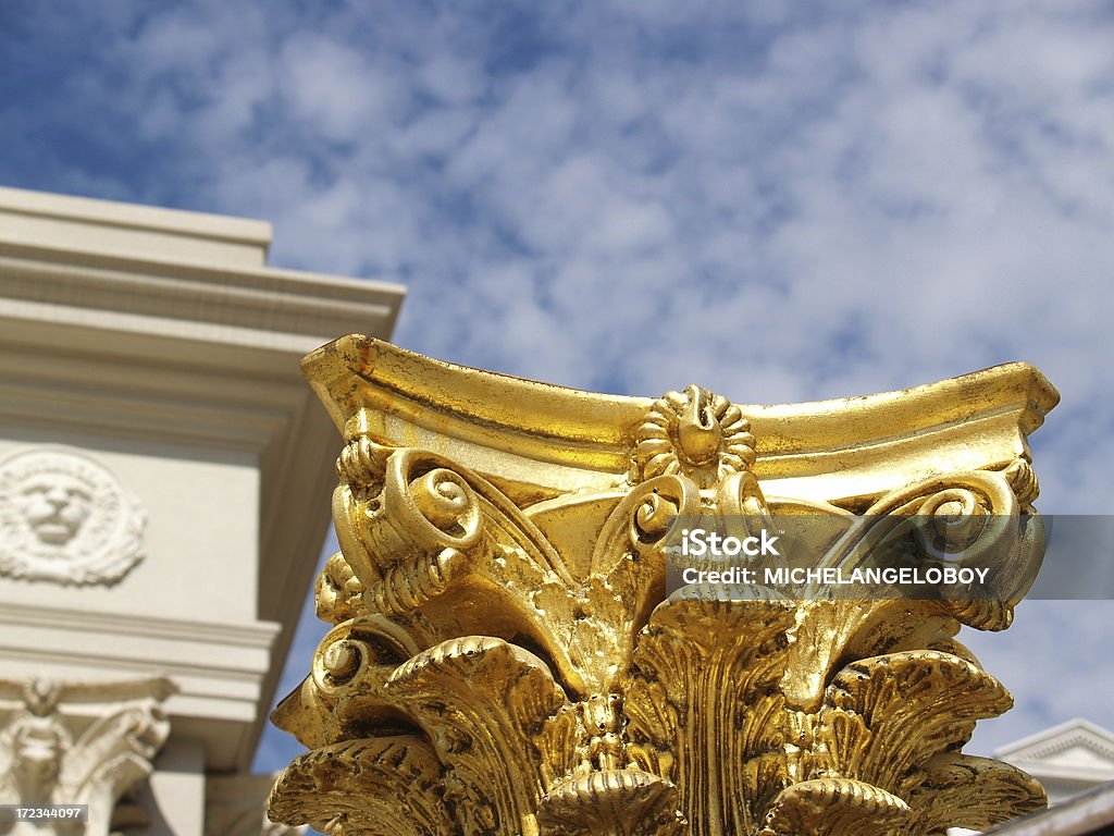 Bóg grecki kapitału - Zbiór zdjęć royalty-free (Kolumna architektoniczna)