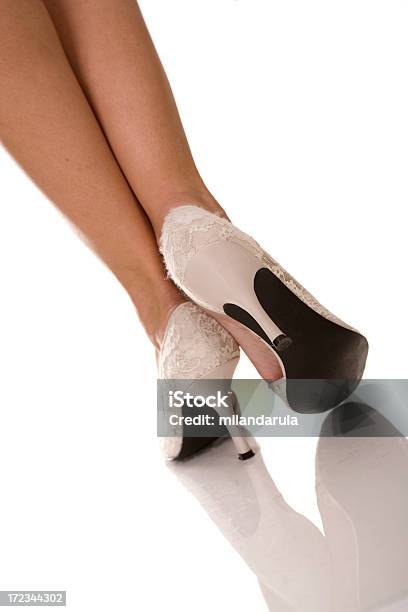 Женщина Обувь — стоковые фотографии и другие картинки Бедро - человеческая нога - Бедро - человеческая нога, Вертикальный, Взрослый