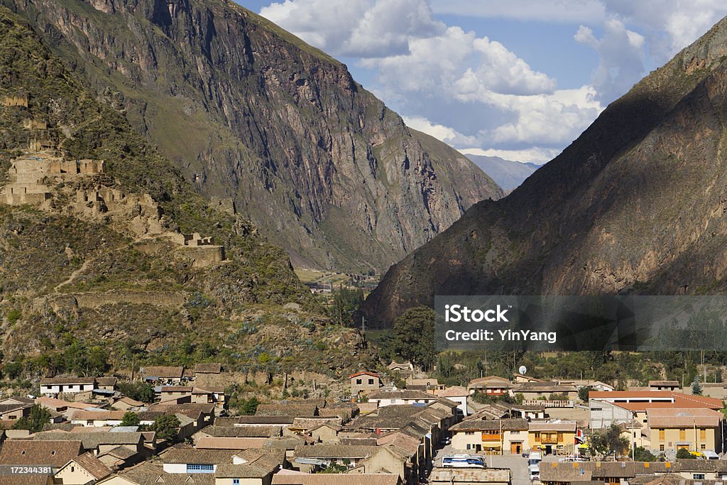 Sagrado Valley Inca Village - Foto de stock de Aldea libre de derechos