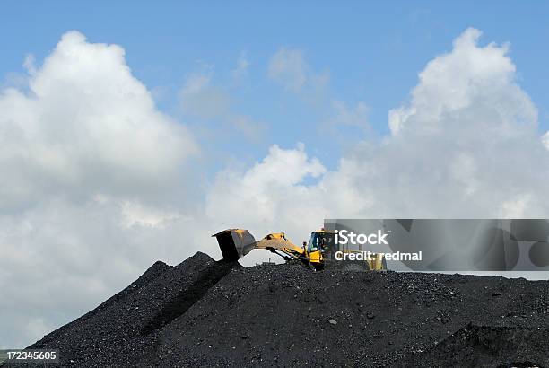 La Montagne - Fotografie stock e altre immagini di Carbone - Carbone, Miniera di carbone, Mucchio