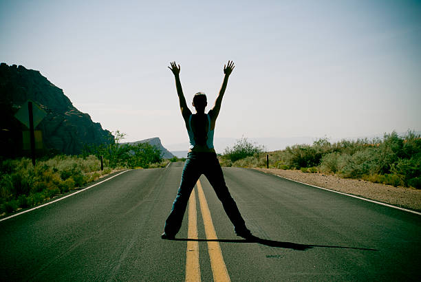 istock Middle of the Road 172346112