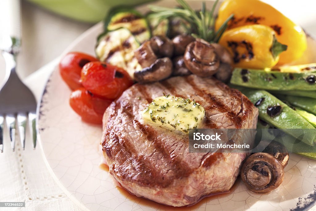 Wołowina z grilla z warzyw - Zbiór zdjęć royalty-free (Barbecue)
