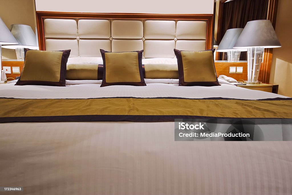 Cama de hotel - Royalty-free Almofada - Roupa de Cama Foto de stock