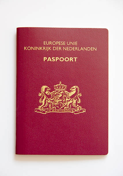 paszport (holenderski) na białym tle - dutch culture zdjęcia i obrazy z banku zdjęć