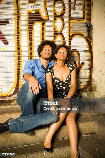 Foto de Cidade Do Amor e mais fotos de stock de Casal - Casal, Cor Preta, Grafite - Produção artística