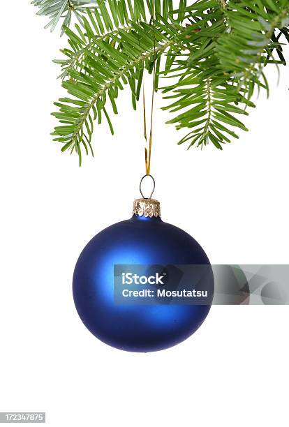 Christmas Ball Hängen Stockfoto und mehr Bilder von Blau - Blau, Christbaumkugel, Kugelform