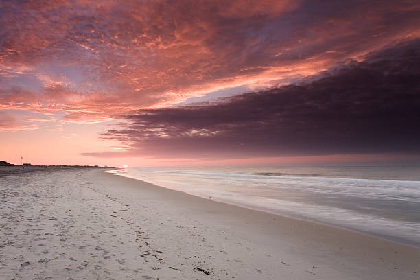 istock Jones Beach at dawn, New York 172349178
