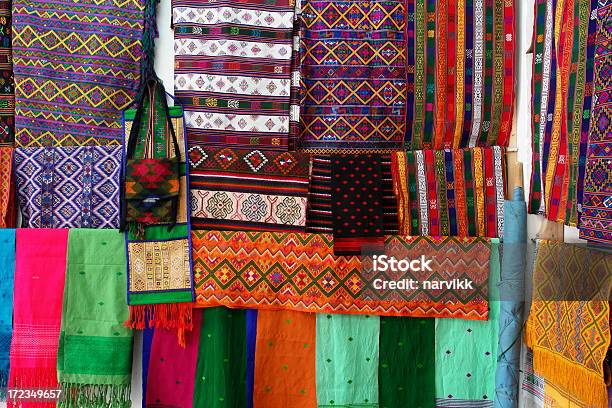Telas Tradicional Butanés Foto de stock y más banco de imágenes de Bután - Bután, Textil, Tíbet