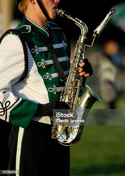 Photo libre de droit de Lycée Fanfare banque d'images et plus d'images libres de droit de Fanfare - Groupe célèbre - Fanfare - Groupe célèbre, Saxophone, Groupe célèbre