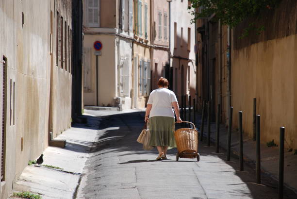istock Off To The Market 172351272