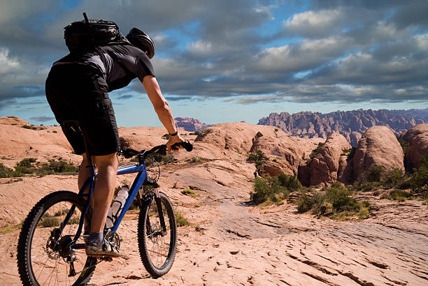 slickrock mountainbiken - slickrock trail stock-fotos und bilder