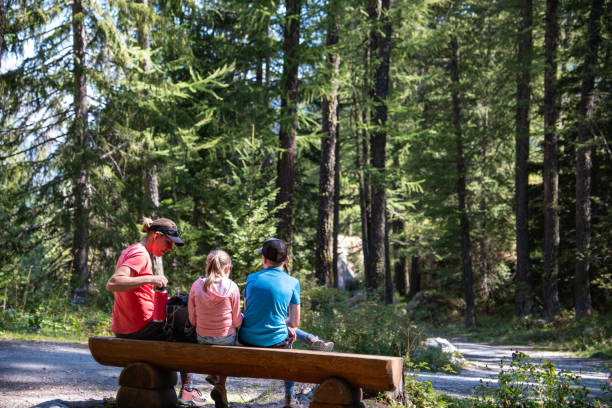 istock Family stop for a picnic while out hiking 1723560641