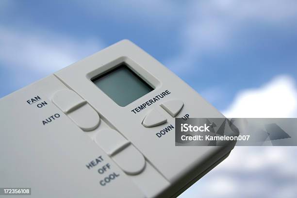 온도 조절 난방 온도 조절 장치에 대한 스톡 사진 및 기타 이미지 - 난방 온도 조절 장치, 구름, 사진-이미지
