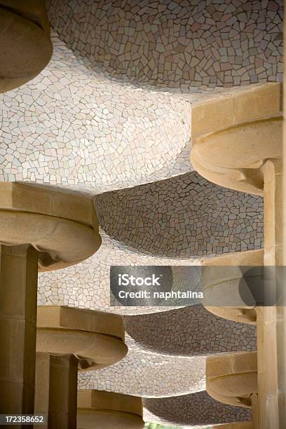 Spalten Stockfoto und mehr Bilder von Abstrakt - Abstrakt, Antonio Gaudi, Architektonische Säule