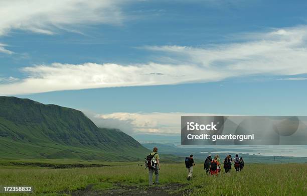 Grupo De Caminhada Na Febre Do Vale Do Rift - Fotografias de stock e mais imagens de Lago Natron - Lago Natron, Tanzânia, Vale do Rift