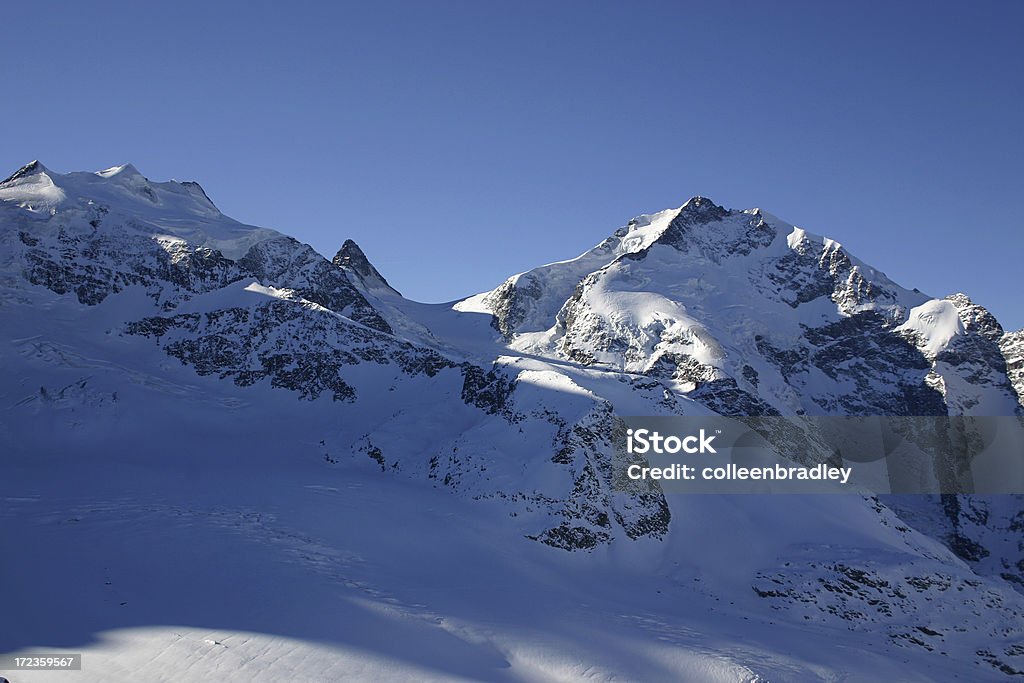 Góra śniegu Europejskiej - Zbiór zdjęć royalty-free (Alpy)