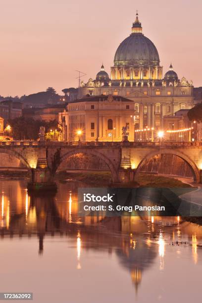Sonnenuntergang In Rom Stockfoto und mehr Bilder von Abenddämmerung - Abenddämmerung, Architektonische Säule, Architektur