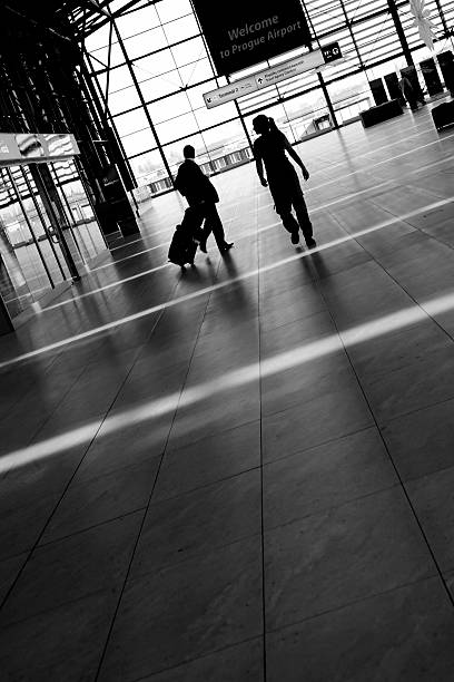 istock Traveler in airport 172362553
