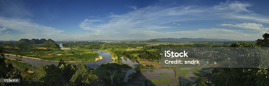 Panoramablick von Chiang Rai - Lizenzfrei Anhöhe Stock-Foto