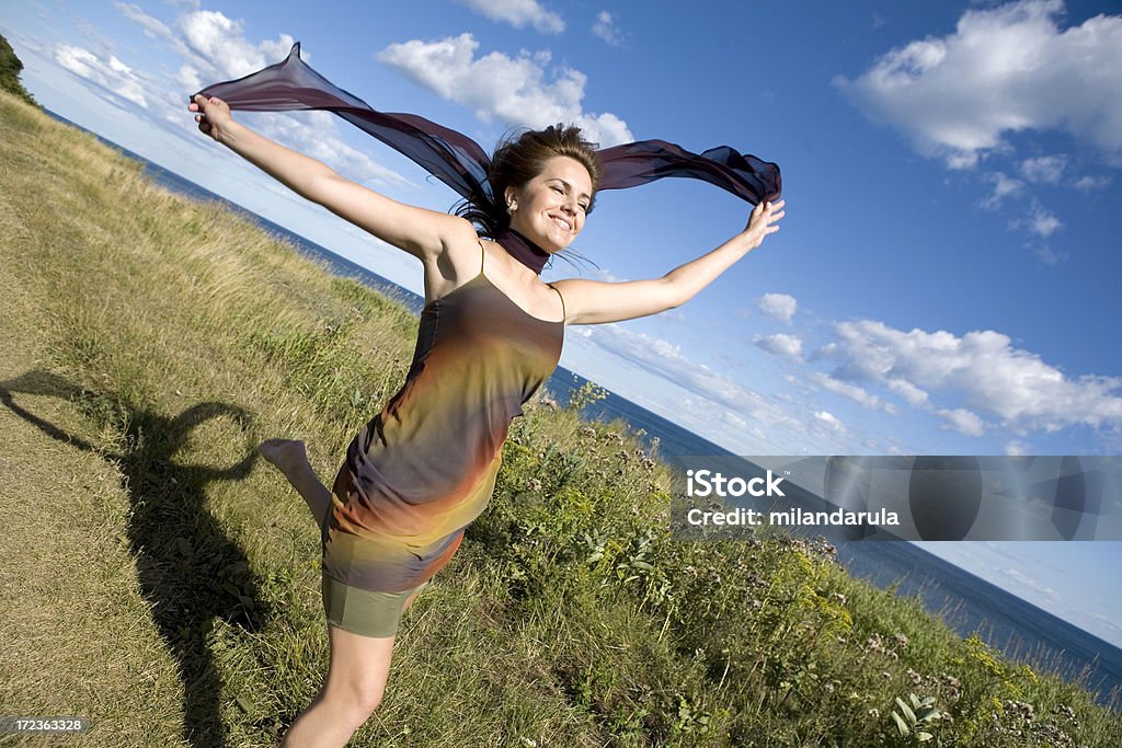 Femme sur la plage - Photo de Activité libre de droits