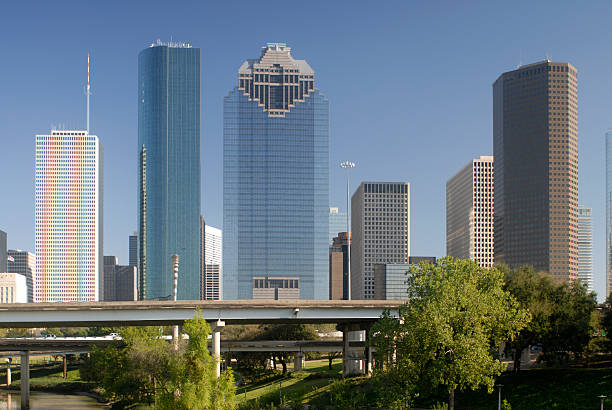 istock Modern City Skyline With Skyscrapers 172363758