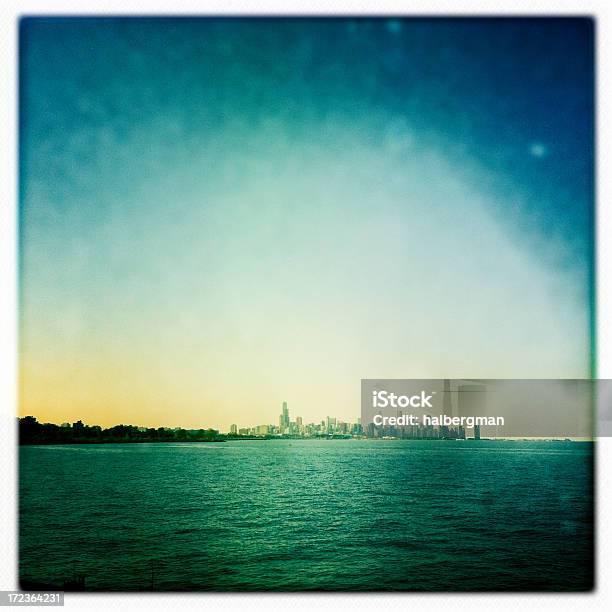 Chicago Skyline - Fotografias de stock e mais imagens de América do Norte - América do Norte, Ao Ar Livre, Centro-oeste dos Estados Unidos