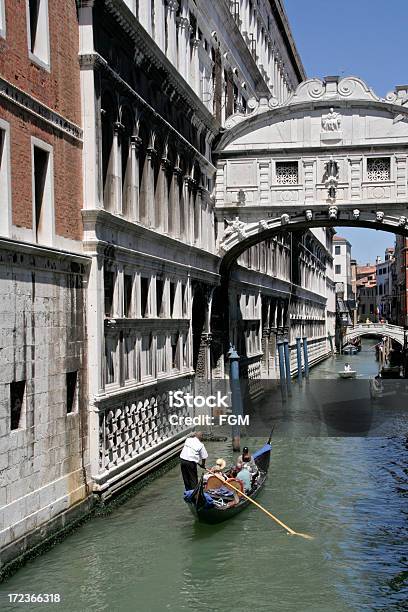 Ponte Dos Suspiros Veneza - Fotografias de stock e mais imagens de Canal - Água Corrente - Canal - Água Corrente, Cultura Italiana, Culturas