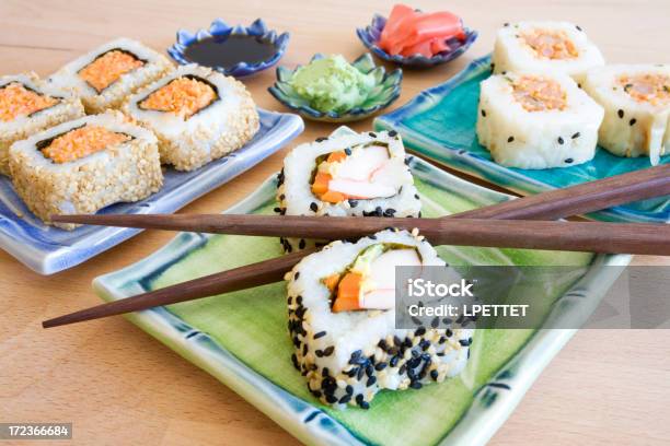 Foto de Sushi e mais fotos de stock de Almoço - Almoço, Arroz - Alimento básico, Comida