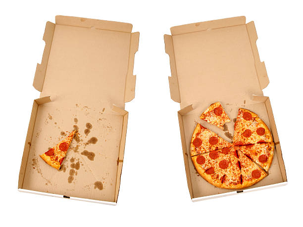 pepperoni cheese pizzas & - pizza de chorizo fotos fotografías e imágenes de stock