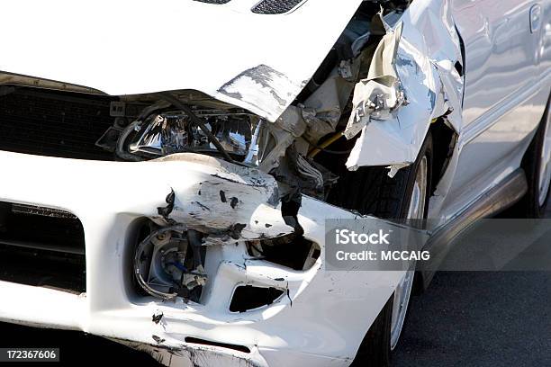 自動車事故 - 自動車のストックフォトや画像を多数ご用意 - 自動車, 自動車保険, ダメージ