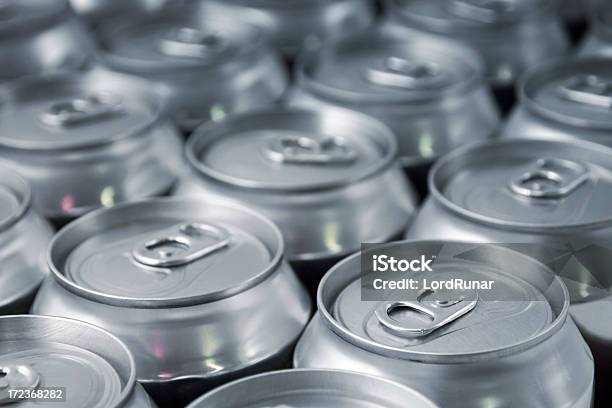 Bebidas Foto de stock y más banco de imágenes de Lata - Recipiente - Lata - Recipiente, Aluminio, Cerveza