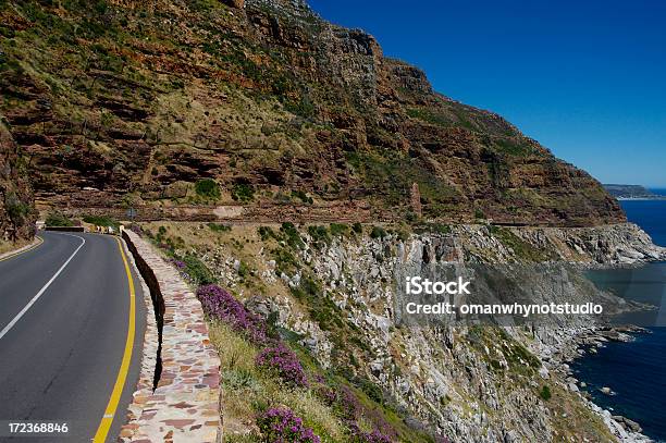 Acantilado Road Foto de stock y más banco de imágenes de Acantilado - Acantilado, Bahía de Chapman, Cielo