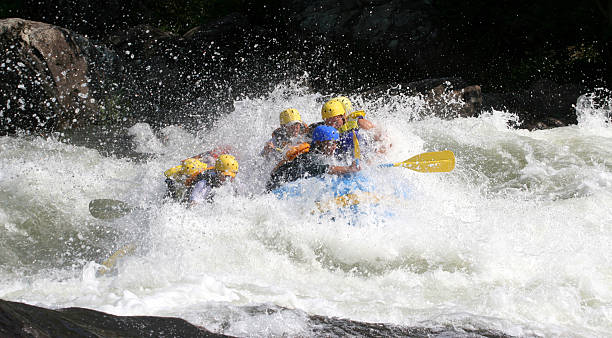 scrambeled - white water rafting fotos fotografías e imágenes de stock