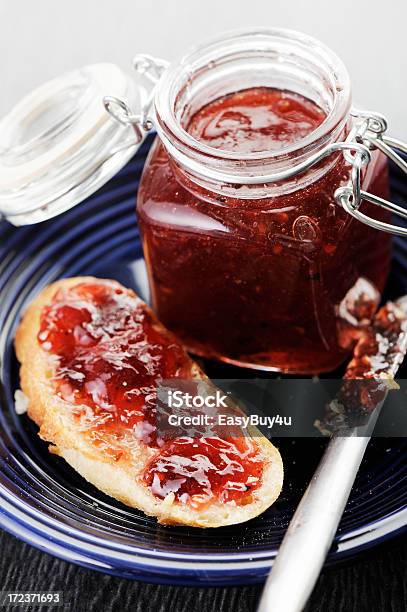 레드 베리 잼 및 식빵 딸기 잼에 대한 스톡 사진 및 기타 이미지 - 딸기 잼, 얇게 썬 빵, 0명