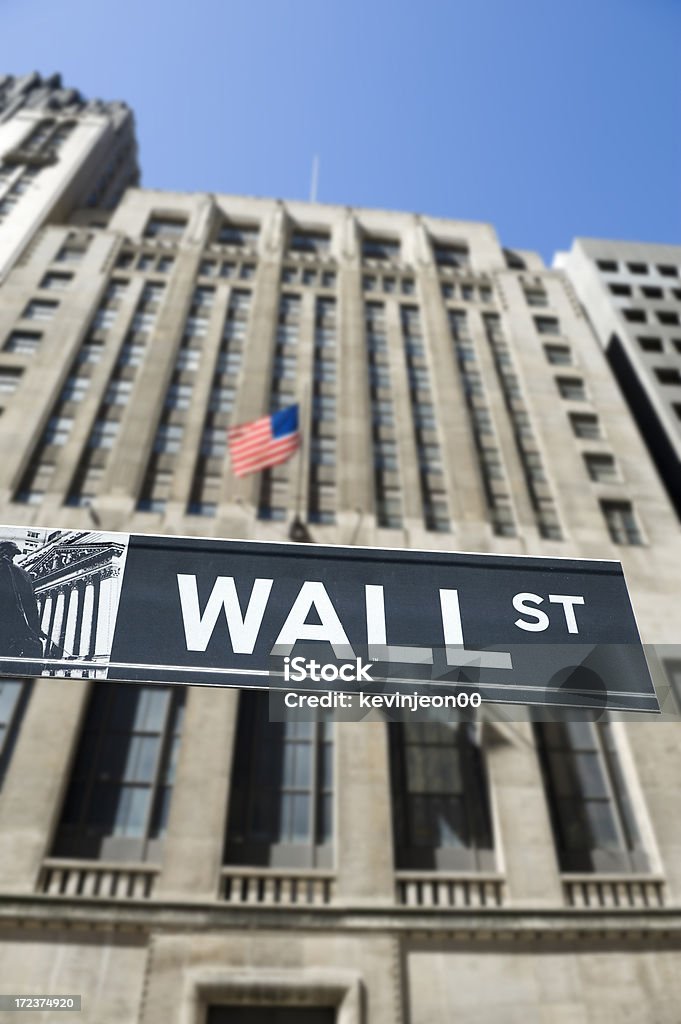 Wall-Street-Schild - Lizenzfrei Amerikanische Flagge Stock-Foto